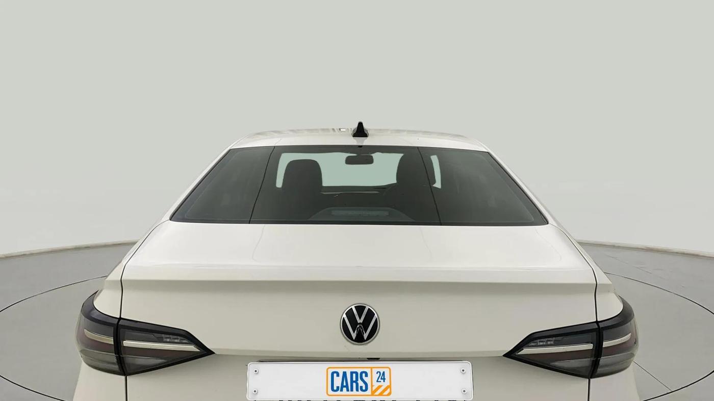 2023 Volkswagen VIRTUS HIGHLINE TSI 1.0 AT, Petrol, Automatic, 9,857 km, Rear Windshield