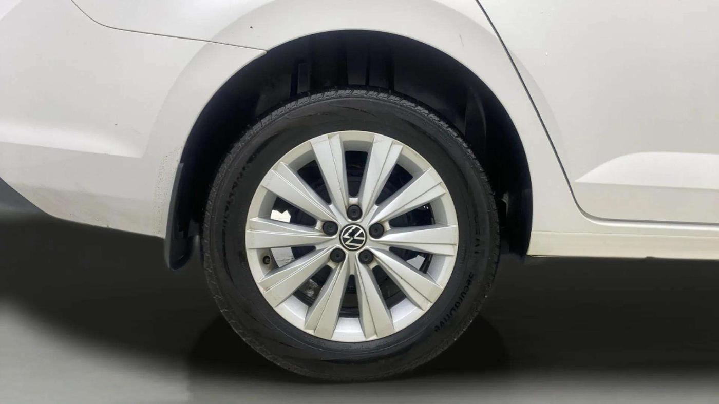 2023 Volkswagen VIRTUS HIGHLINE TSI 1.0 AT, Petrol, Automatic, 9,857 km, Right Rear Wheel