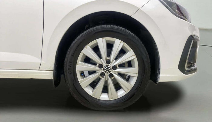 2023 Volkswagen VIRTUS HIGHLINE TSI 1.0 AT, Petrol, Automatic, 9,991 km, Right Front Wheel