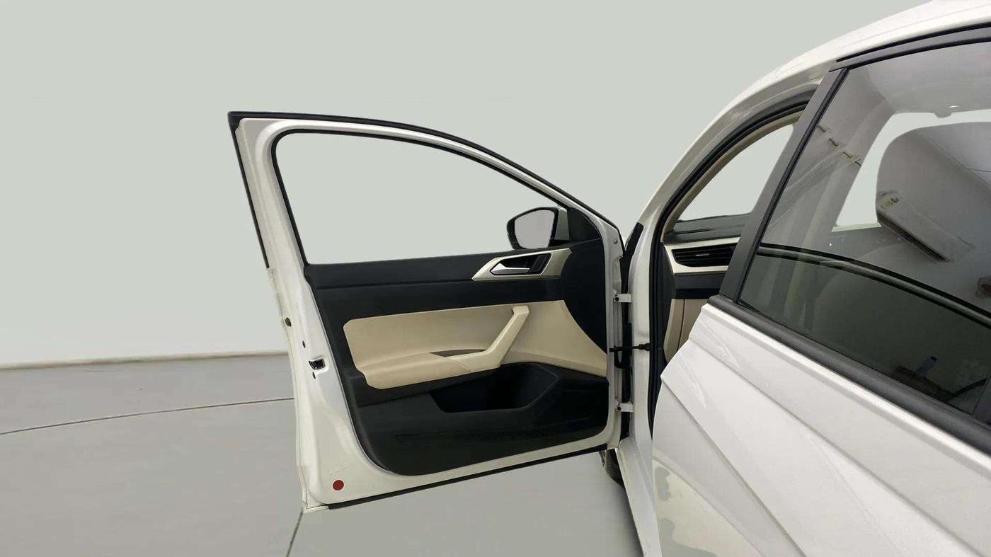 2023 Volkswagen VIRTUS HIGHLINE TSI 1.0 AT, Petrol, Automatic, 9,857 km, LHS Front Door