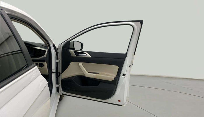 2023 Volkswagen VIRTUS HIGHLINE TSI 1.0 AT, Petrol, Automatic, 9,991 km, RHS Front Door