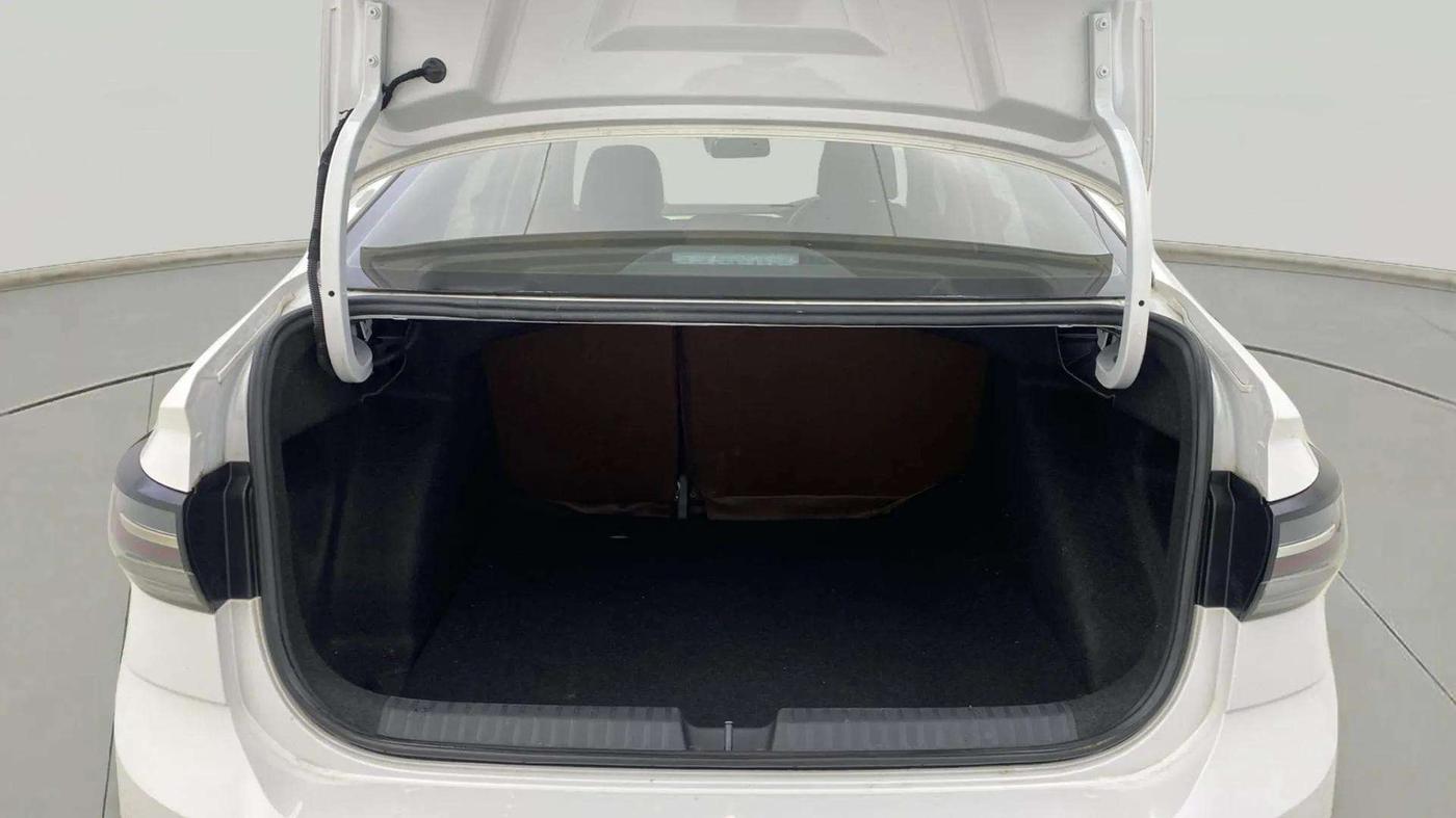 2023 Volkswagen VIRTUS HIGHLINE TSI 1.0 AT, Petrol, Automatic, 9,857 km, Boot Open Zoomed View