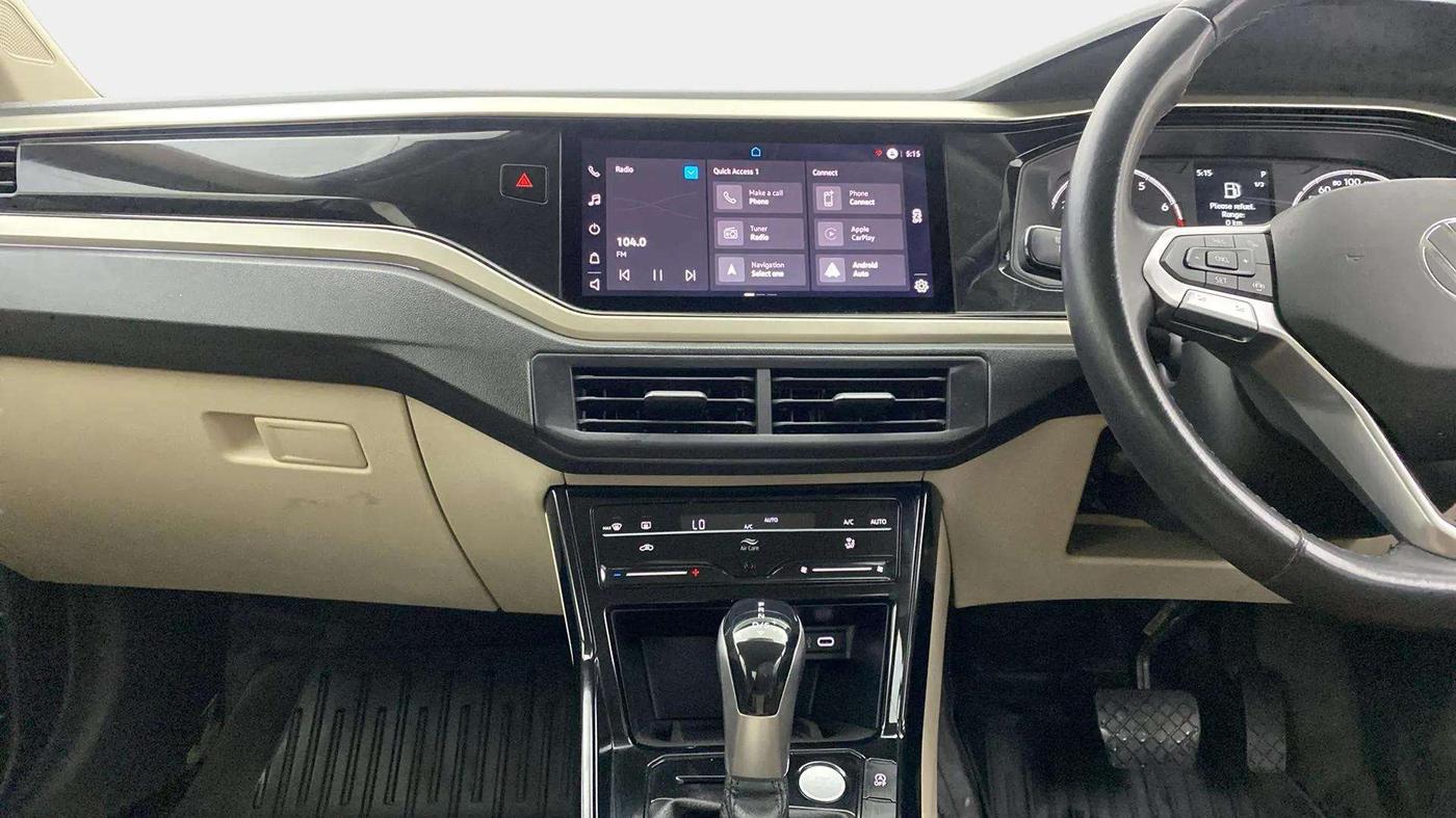 2023 Volkswagen VIRTUS HIGHLINE TSI 1.0 AT, Petrol, Automatic, 9,857 km, Air Conditioner