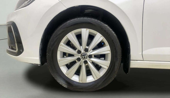 2023 Volkswagen VIRTUS HIGHLINE TSI 1.0 AT, Petrol, Automatic, 9,991 km, Left Front Wheel