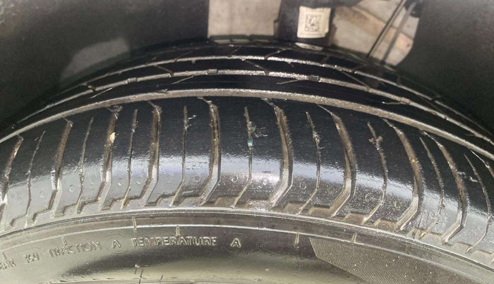 2023 Volkswagen VIRTUS HIGHLINE TSI 1.0 AT, Petrol, Automatic, 9,991 km, Left Front Tyre Tread