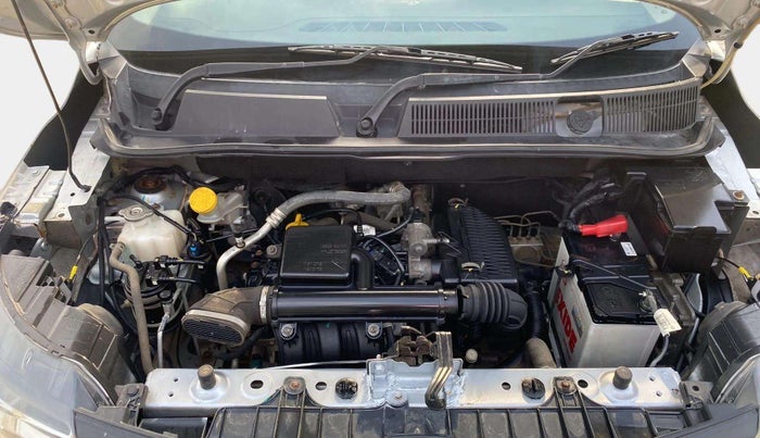 2020 Renault TRIBER RXZ AMT, Petrol, Automatic, 29,354 km, Engine View