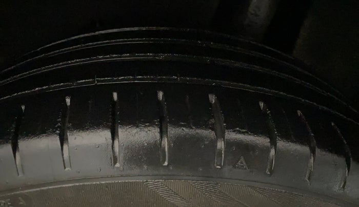2020 Maruti Baleno ALPHA CVT PETROL 1.2, Petrol, Automatic, 89,108 km, Left Rear Tyre Tread