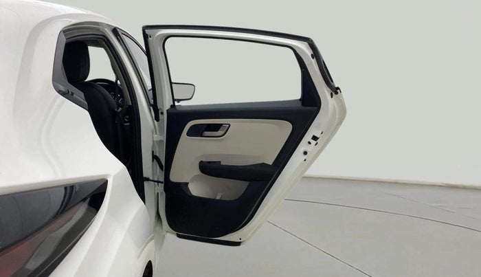 2023 Tata ALTROZ XZ DIESEL, Diesel, Manual, 70,473 km, RHS Rear Door