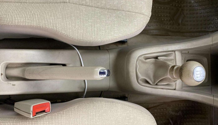 2015 Maruti Swift Dzire VDI, Diesel, Manual, 84,138 km, Gear Lever