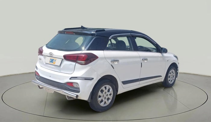 2018 Hyundai Elite i20 MAGNA EXECUTIVE 1.2, Petrol, Manual, 65,396 km, Right Back Diagonal