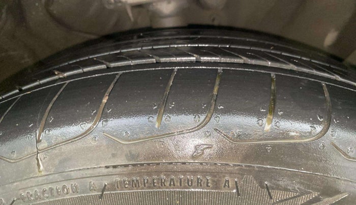 2021 KIA SELTOS HTX IVT 1.5 PETROL, Petrol, Automatic, 41,064 km, Right Front Tyre Tread