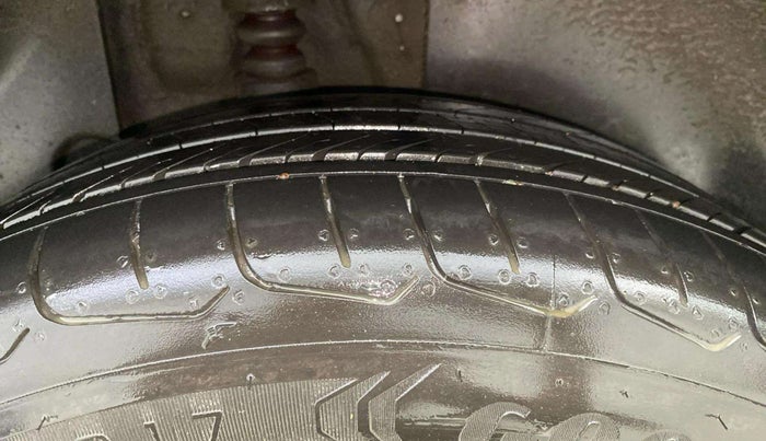 2021 KIA SELTOS HTX IVT 1.5 PETROL, Petrol, Automatic, 41,064 km, Right Rear Tyre Tread
