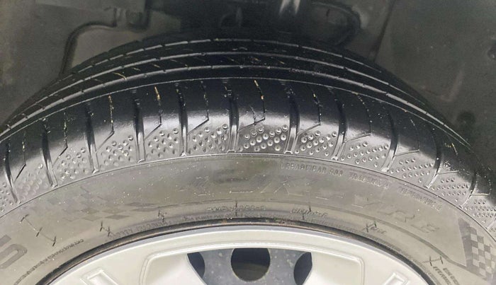 2021 Tata NEXON XM SUNROOF PETROL, Petrol, Manual, 44,565 km, Left Front Tyre Tread