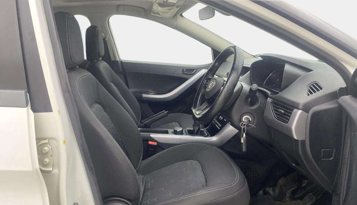 2021 Tata NEXON XM SUNROOF PETROL, Petrol, Manual, 44,565 km, Right Side Front Door Cabin