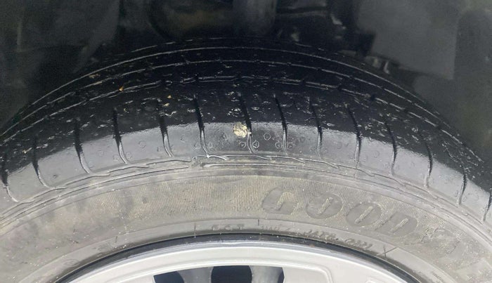 2021 Tata NEXON XM SUNROOF PETROL, Petrol, Manual, 44,565 km, Right Front Tyre Tread