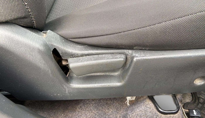 2016 Maruti Alto K10 LXI, Petrol, Manual, 93,332 km, Driver Side Adjustment Panel