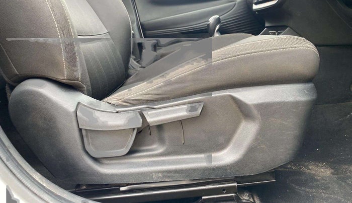 2022 Hyundai NEW I20 ASTA (O) 1.5 CRDI MT, Diesel, Manual, 61,082 km, Driver Side Adjustment Panel