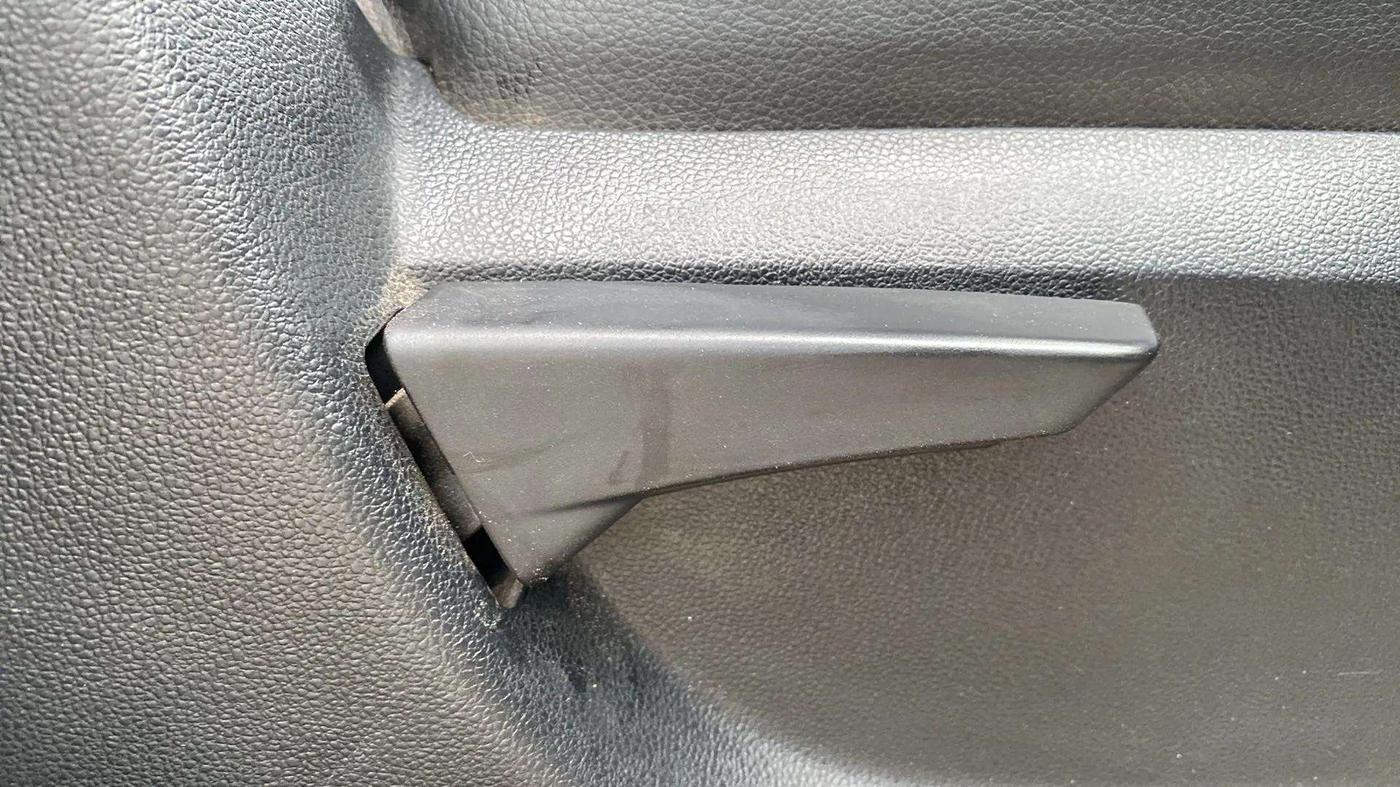 2018 Mahindra KUV 100 NXT K2 D 6S, Diesel, Manual, 60,795 km, Driver Side Adjustment Panel