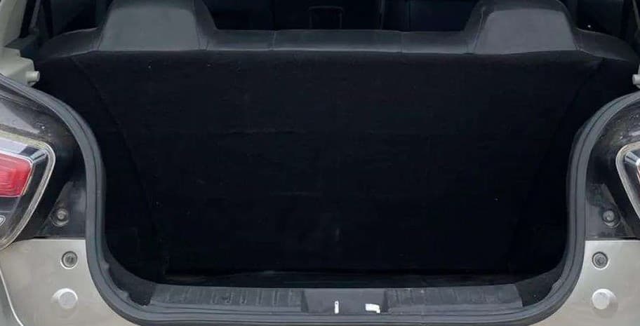 2018 Mahindra KUV 100 NXT K2 D 6S, Diesel, Manual, 60,795 km, Boot Inside