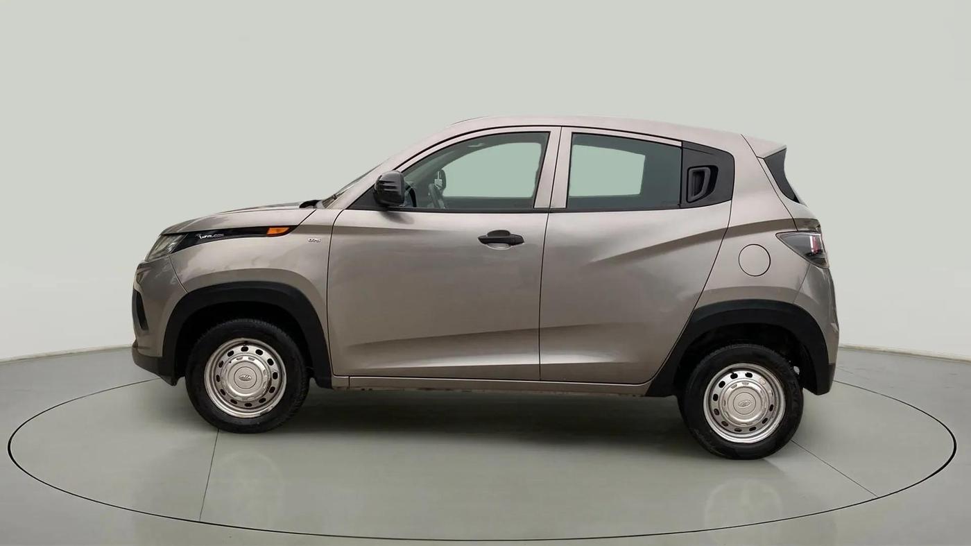 2018 Mahindra KUV 100 NXT K2 D 6S, Diesel, Manual, 60,795 km, Left Side
