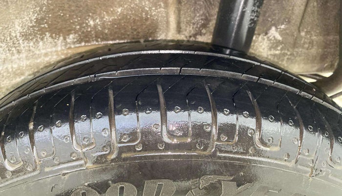 2019 Maruti New Wagon-R LXI CNG (O) 1.0, CNG, Manual, 44,035 km, Left Rear Tyre Tread