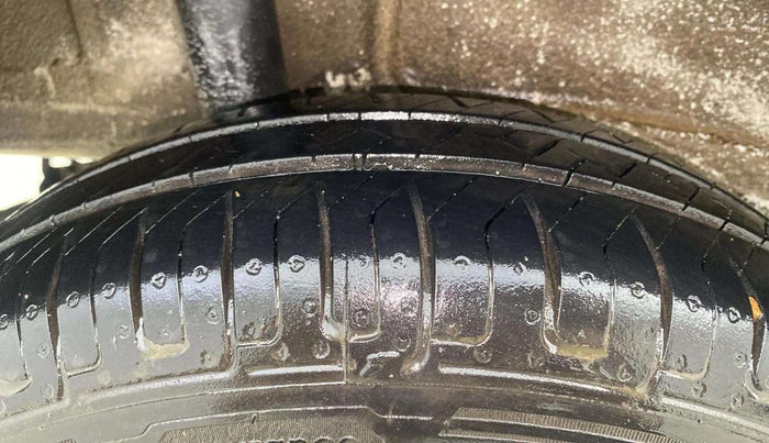 2019 Maruti New Wagon-R LXI CNG (O) 1.0, CNG, Manual, 44,035 km, Right Rear Tyre Tread