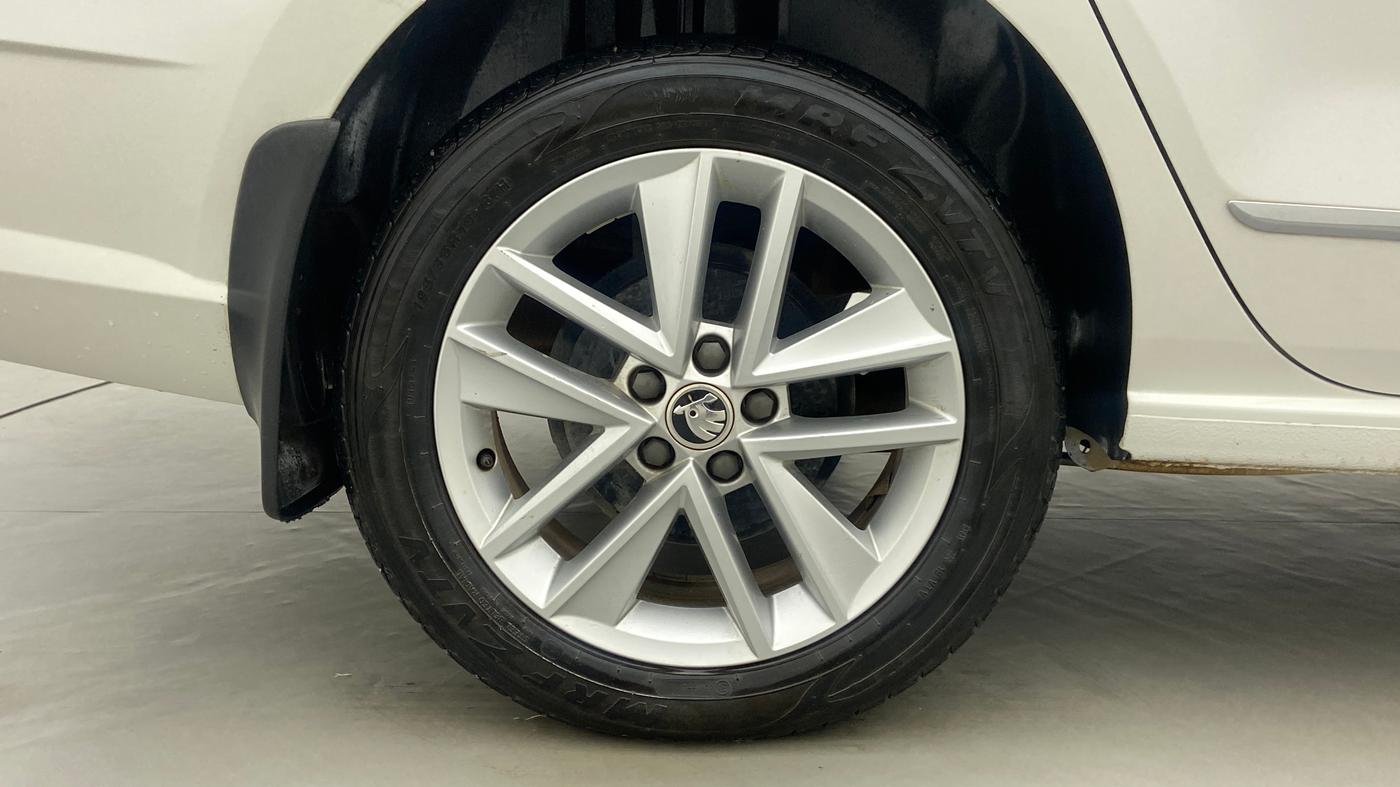 2020 Skoda Rapid STYLE 1.0TSI MT, Petrol, Manual, 9,983 km, Right Rear Wheel