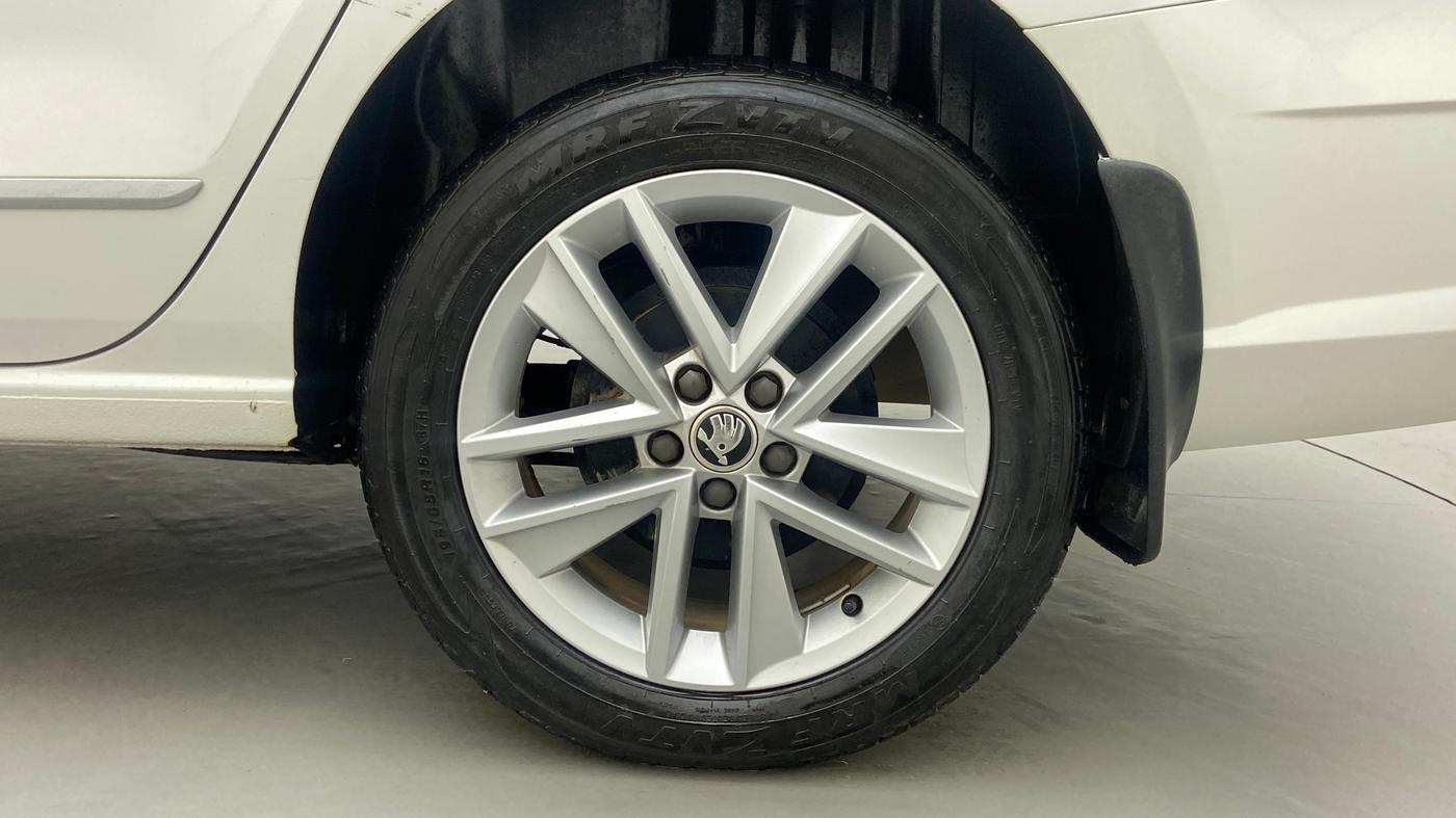 2020 Skoda Rapid STYLE 1.0TSI MT, Petrol, Manual, 9,983 km, Left Rear Wheel