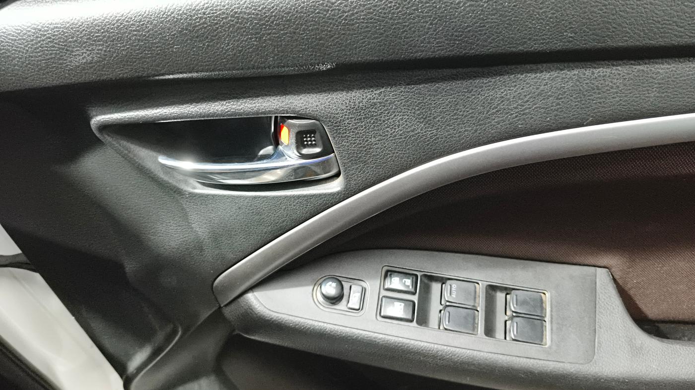 2024 Maruti BREZZA ZXI S-CNG, CNG, Manual, 29,170 km, Driver Side Door Panels Control