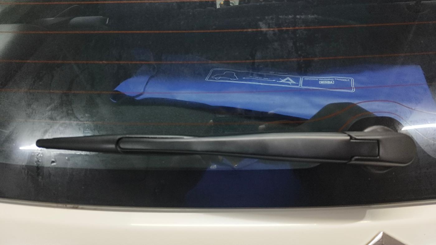2024 Maruti BREZZA ZXI S-CNG, CNG, Manual, 29,170 km, Rear Wiper