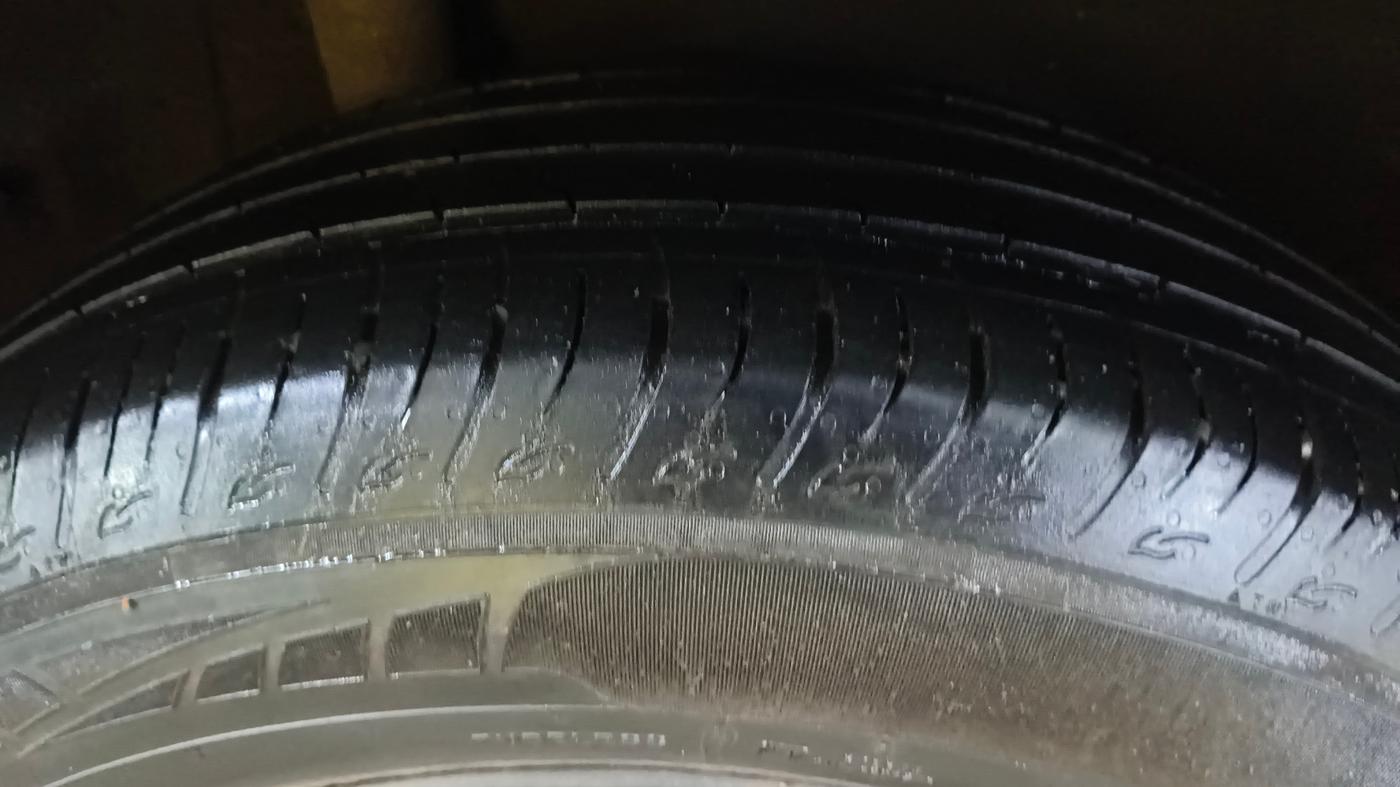 2024 Maruti BREZZA ZXI S-CNG, CNG, Manual, 29,170 km, Right Rear Tyre Tread