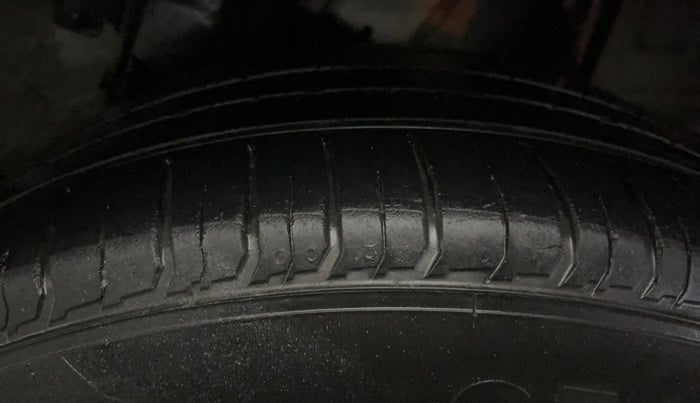 2019 Hyundai VENUE SX 1.0 TURBO, Petrol, Manual, 73,325 km, Left Rear Tyre Tread