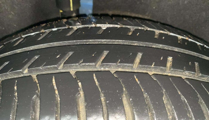 2018 Ford Ecosport TITANIUM 1.5L PETROL, Petrol, Manual, 35,419 km, Right Rear Tyre Tread