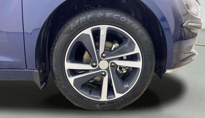 2023 Tata ALTROZ XZA, Petrol, Automatic, 14,559 km, Right Front Wheel