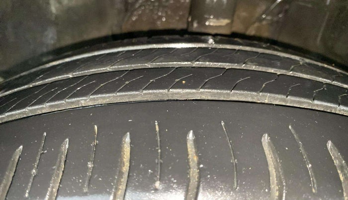 2023 Tata ALTROZ XZA, Petrol, Automatic, 14,559 km, Left Front Tyre Tread