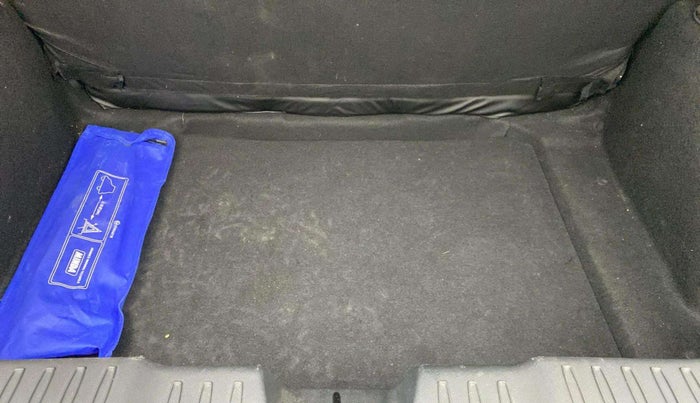 2023 Tata ALTROZ XZA, Petrol, Automatic, 14,559 km, Boot Inside