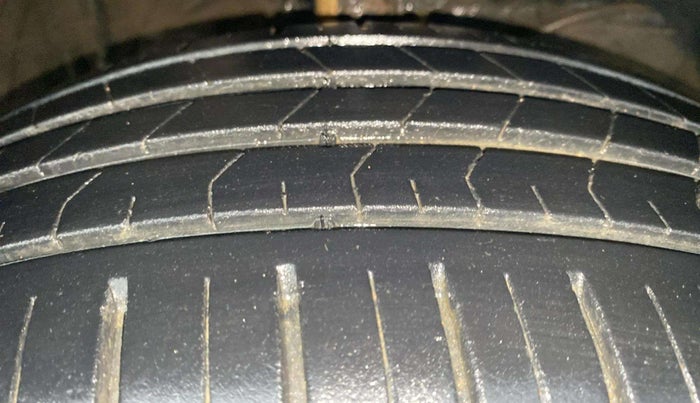 2021 Maruti Baleno ZETA CVT PETROL 1.2, Petrol, Automatic, 24,136 km, Right Front Tyre Tread