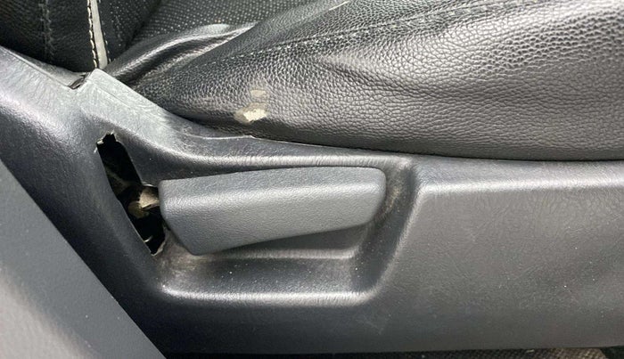 2018 Maruti Alto K10 VXI (O), Petrol, Manual, 49,480 km, Driver Side Adjustment Panel