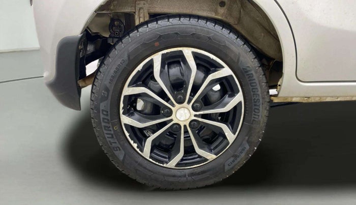 2018 Maruti Alto K10 VXI (O), Petrol, Manual, 49,480 km, Right Rear Wheel