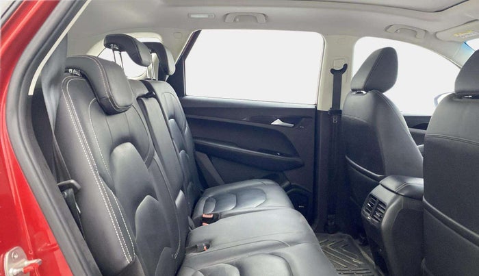 2020 MG HECTOR SHARP 2.0 DIESEL DUAL TONE, Diesel, Manual, 89,920 km, Right Side Rear Door Cabin