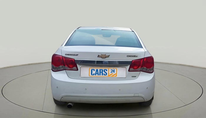 2015 Chevrolet Cruze LTZ AT, Diesel, Automatic, 66,364 km, Back/Rear