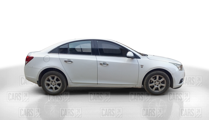 2015 Chevrolet Cruze LTZ AT, Diesel, Automatic, 66,364 km, Right Side View