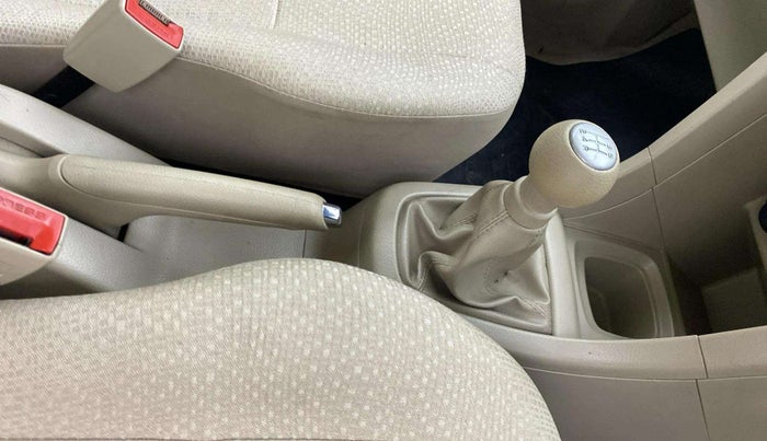2013 Maruti Swift Dzire VXI, Petrol, Manual, 40,433 km, Gear Lever