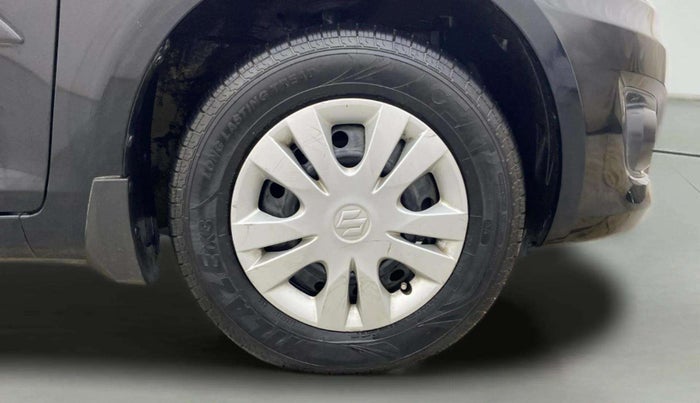 2013 Maruti Swift Dzire VXI, Petrol, Manual, 40,433 km, Right Front Wheel