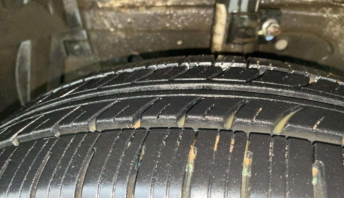 2013 Maruti Swift Dzire VXI, Petrol, Manual, 40,433 km, Left Front Tyre Tread