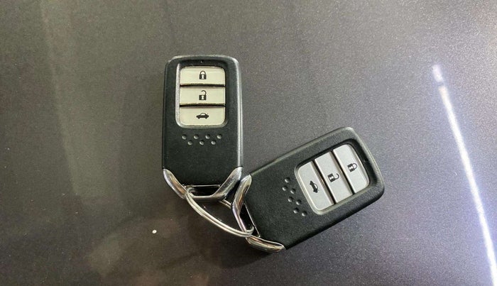 2020 Honda City 1.5L I-VTEC V MT, Petrol, Manual, 41,921 km, Key Close Up