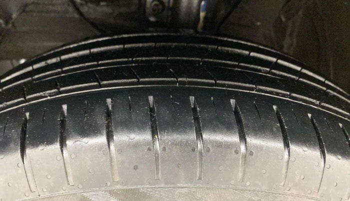 2024 Maruti Baleno DELTA PETROL 1.2, Petrol, Manual, 39,813 km, Left Front Tyre Tread