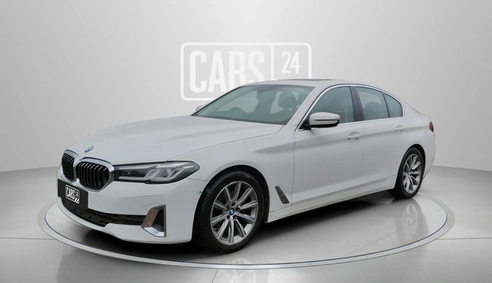 2021 BMW 5 Series 520D LUXURY LINE, Diesel, Automatic, 38,040 km, Left Front Diagonal