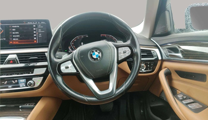 2021 BMW 5 Series 520D LUXURY LINE, Diesel, Automatic, 38,040 km, Steering Wheel Close Up