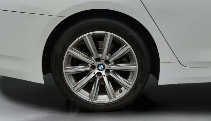 2021 BMW 5 Series 520D LUXURY LINE, Diesel, Automatic, 38,040 km, Right Rear Wheel